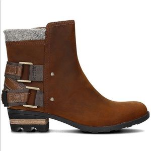 Sorel Lola Boot